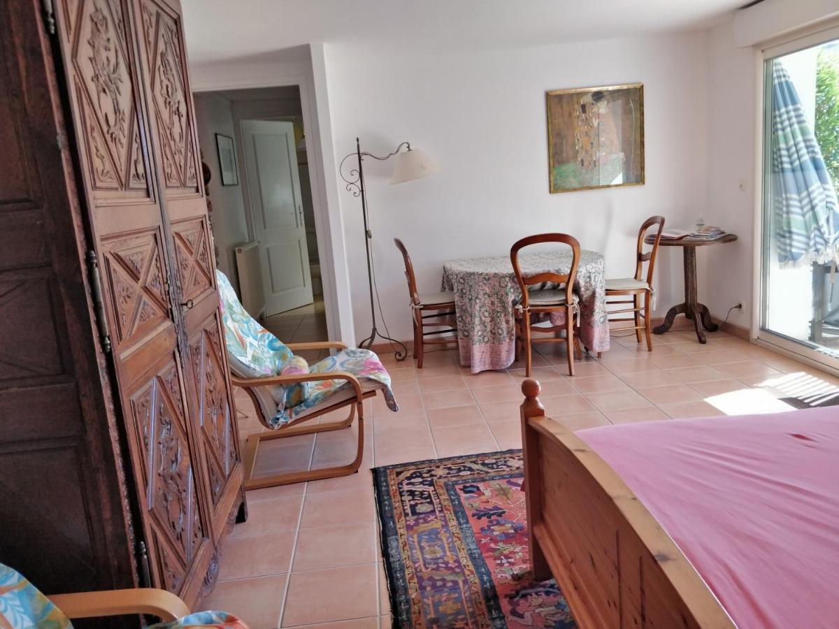 T1 Ou T2 Dans Villa Avec Jardin Proche Biarritz Anglet Exterior photo